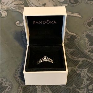 Pandora princess tiara crown ring